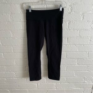 Lululemon Capris Sz 4 Black